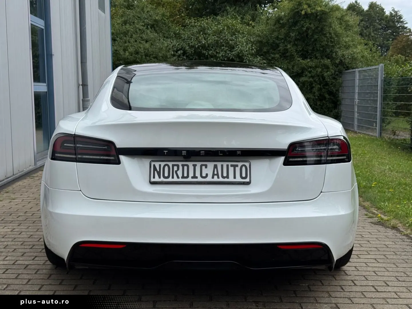 TESLA Model S Dual Motor Palladium HW4  8fachbereift