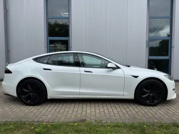 TESLA Model S Dual Motor Palladium HW4  8fachbereift