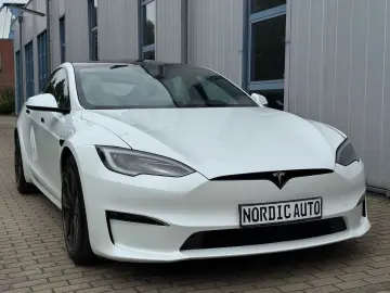 TESLA Model S Dual Motor Palladium HW4  8fachbereift