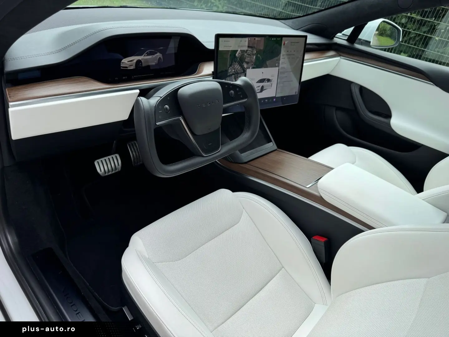 TESLA Model S Dual Motor Palladium HW4  8fachbereift