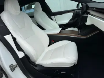 TESLA Model S Dual Motor Palladium HW4  8fachbereift