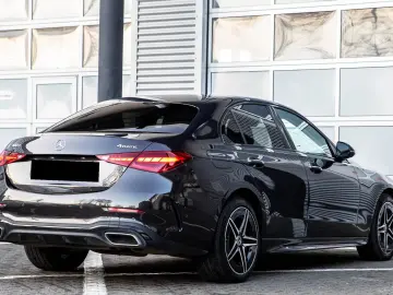 --Mercedes-Benz C 300 e PHEV AMG Premium Plus--