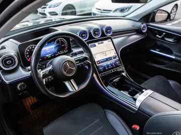 --Mercedes-Benz C 300 e PHEV AMG Premium Plus--