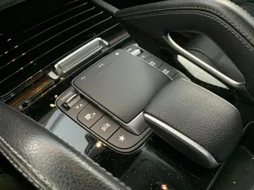 MERCEDES-BENZ GLE 400 d Coupé 4M Distronic Kam Burmester