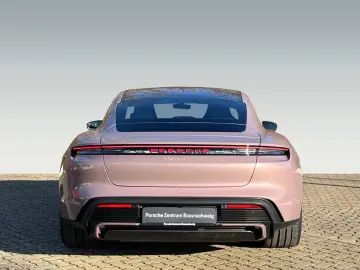 Porsche Taycan 4S