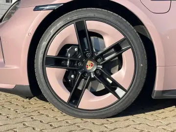 Porsche Taycan 4S
