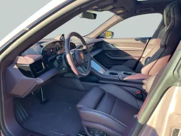 Porsche Taycan 4S