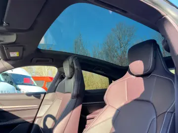 Porsche Taycan 4S