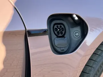 Porsche Taycan 4S