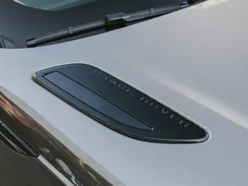 Land Rover Range Rover Velar R-Dynamic HSE