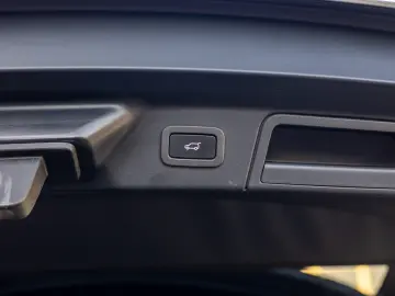 Land Rover Range Rover Velar R-Dynamic HSE