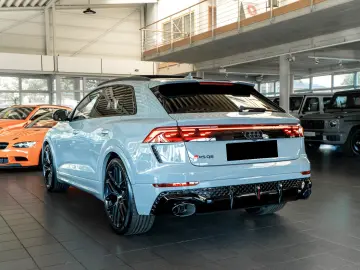 Audi RS Q8 4.0 TFSI quattro