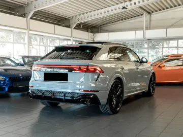 Audi RS Q8 4.0 TFSI quattro