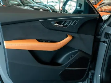 Audi RS Q8 4.0 TFSI quattro