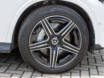 MERCEDES-BENZ GLC 300 d 4M AMG-Sport Pano Burm HUD AHK Stdhz