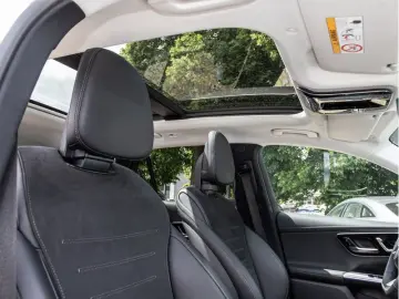 MERCEDES-BENZ GLC 300 d 4M AMG-Sport Pano Burm HUD AHK Stdhz