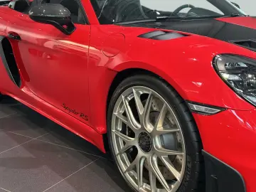 Porsche 718 Spyder RS (982) GT3RS Version  Weissach Package