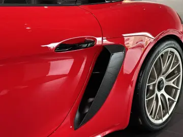 Porsche 718 Spyder RS (982) GT3RS Version  Weissach Package