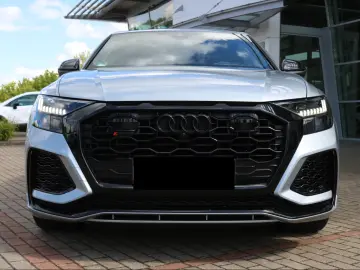 Audi RSQ8 4.0 TFSI quattro