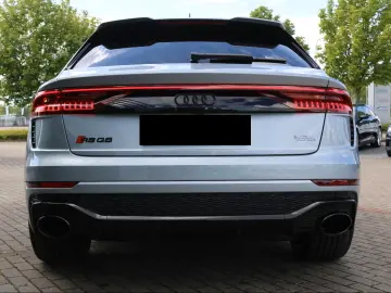 Audi RSQ8 4.0 TFSI quattro