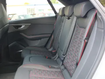 Audi RSQ8 4.0 TFSI quattro