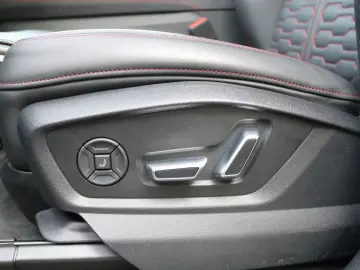 Audi RSQ8 4.0 TFSI quattro