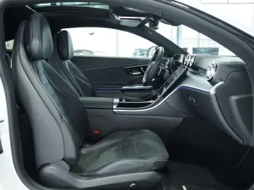 MERCEDES-BENZ CLE 200 AMG Line Premium Coupé  Pano  …