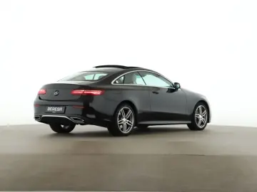 MERCEDES-BENZ E 400 d 4M Coupé AMG Pano Burmester Le…