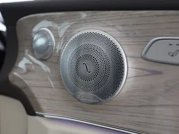 MERCEDES-BENZ E 400 d 4M Coupé AMG Pano Burmester Le…