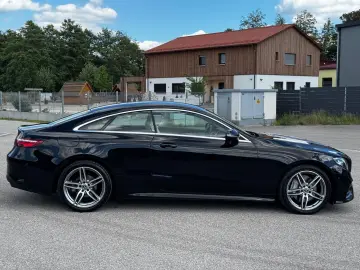 MERCEDES-BENZ E 300 Coupe AMG LED Widescreen Garantie