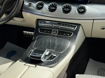 MERCEDES-BENZ E 300 Coupe AMG LED Widescreen Garantie