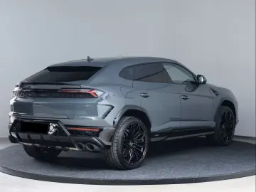 Lamborghini URUS SE - PHEV