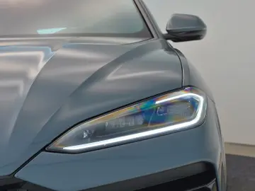 Lamborghini URUS SE - PHEV