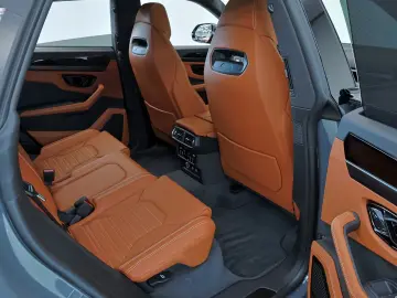 Lamborghini URUS SE - PHEV