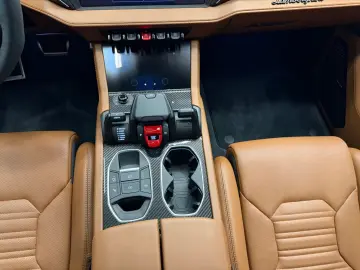 Lamborghini Urus SE - PHEV