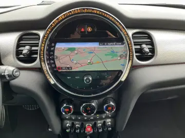 MINI 3-Türer Navi DAB HUD ACC RFK SHZ adLED 17