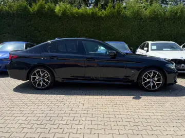 BMW 520d Aut. M-Sportpaket Glasdach Soft-Close Laser