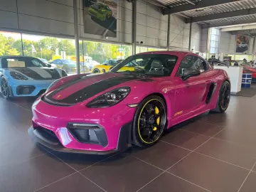 Porsche 718 Cayman GT4 RS (982)
