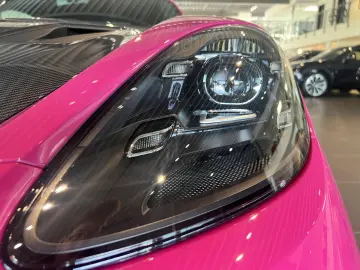 Porsche 718 Cayman GT4 RS (982)