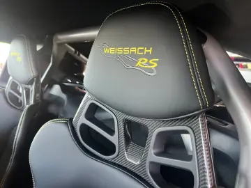 Porsche 718 Cayman GT4 RS (982)