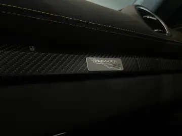 Porsche 718 Cayman GT4 RS (982)