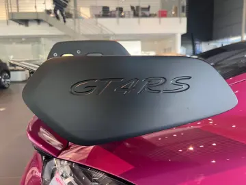 Porsche 718 Cayman GT4 RS (982)