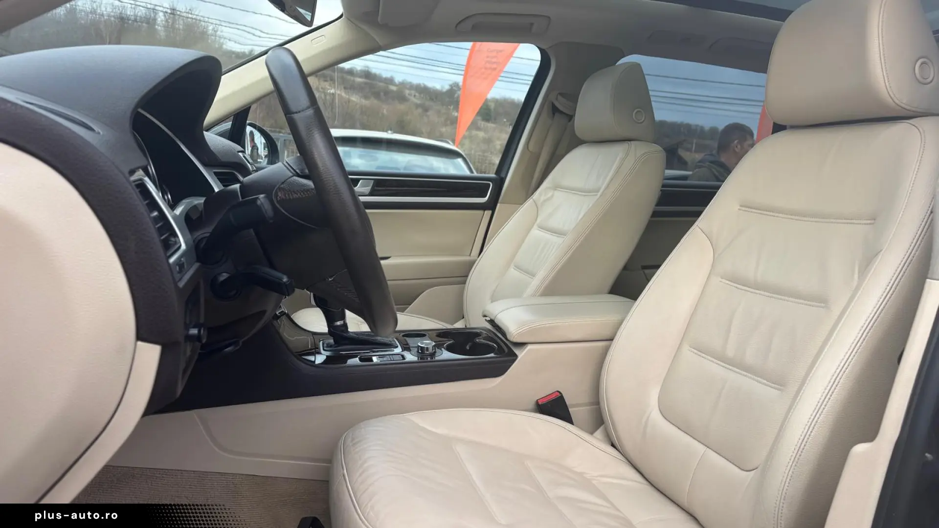 Vw Touareg 3.0 TDI 239cp