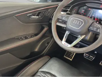Audi RS Q8 4.0 TFSI Performance