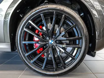 BMW X6 xDrive30d M Sport HUD ACC RFK NAVI Standh. LE
