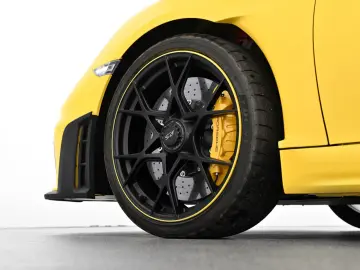 Porsche 718 Cayman GT4 RS (982)