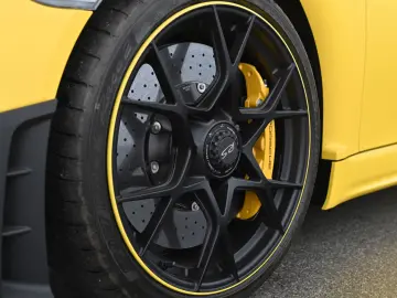 Porsche 718 Cayman GT4 RS (982)