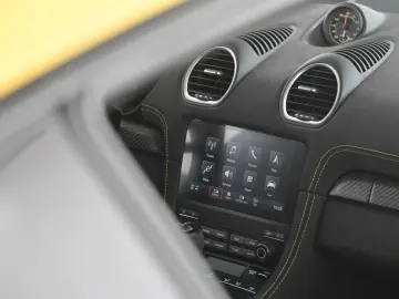 Porsche 718 Cayman GT4 RS (982)