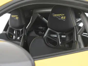 Porsche 718 Cayman GT4 RS (982)