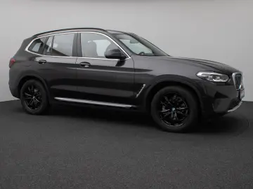 BMW X3 xD20d Panorama Kamera DAB AHK Sport 19Zoll